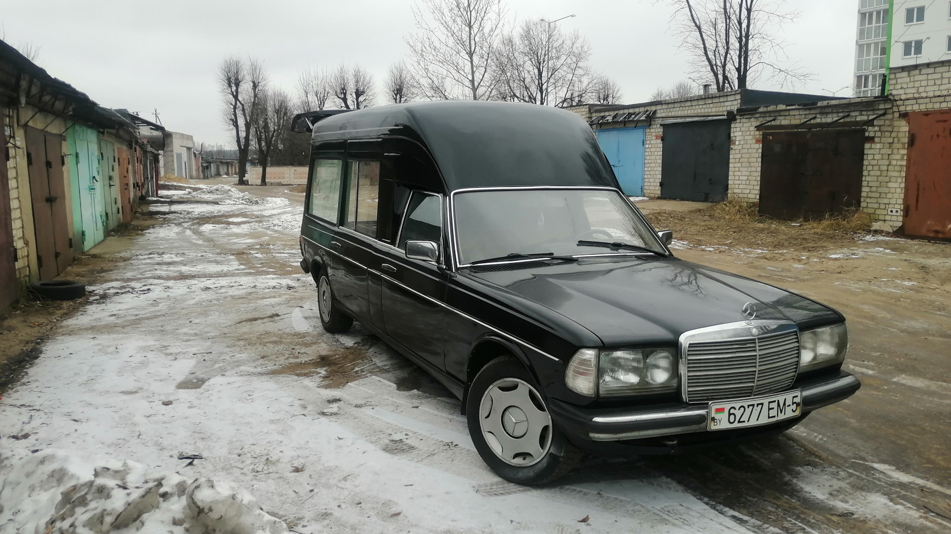 Volvo 760 катафалк