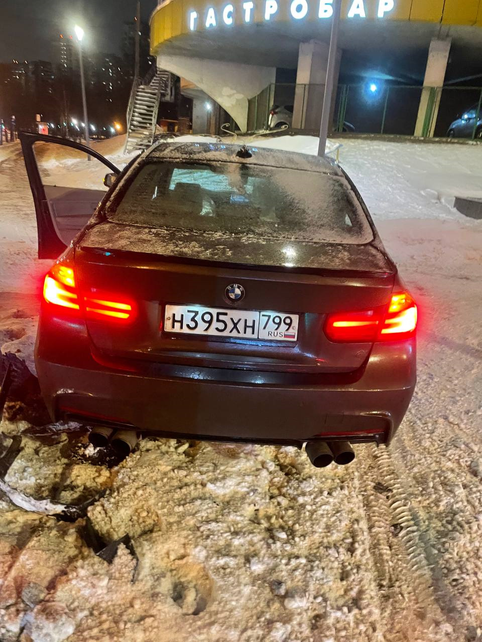 SOS BMW F30 Club, дайте мне этого клоуна на «веселье»! Или обдолбанный  ночной «гонщик», который не отвечает за свои поступки! — BMW 3 series  (G20), 2 л, 2021 года | ДТП | DRIVE2