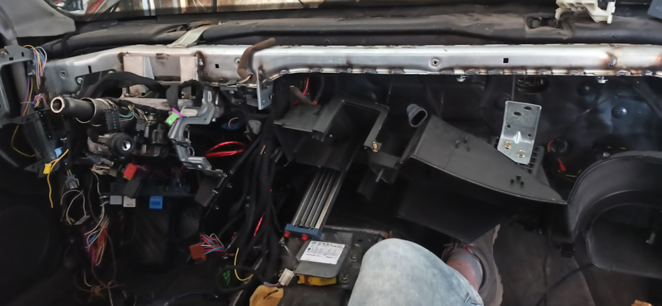 Располовинил — Volkswagen Passat Variant (B5)