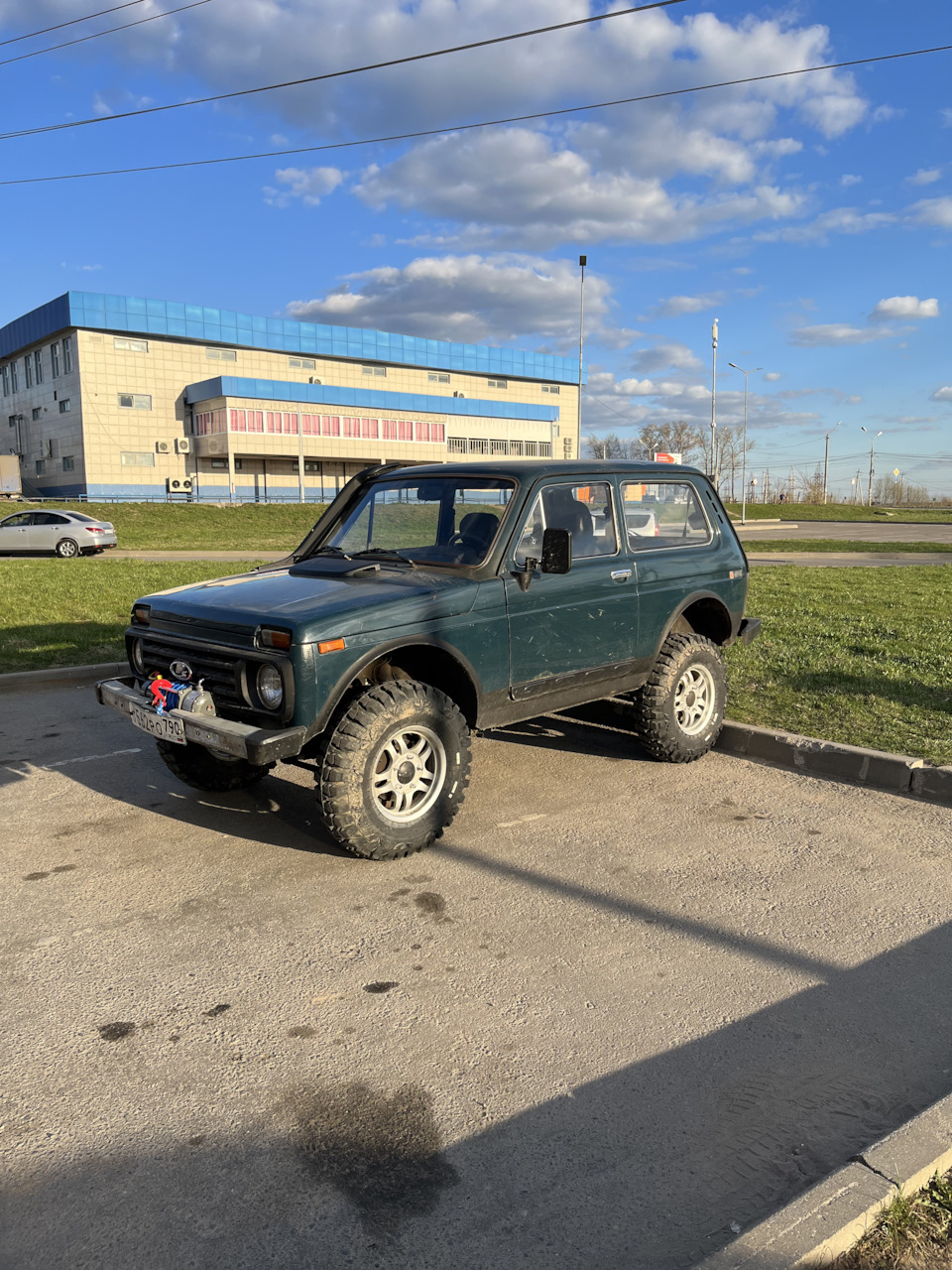 Успеть за 1 месяц — Lada 4x4 3D, 1,7 л, 1998 года | тюнинг | DRIVE2