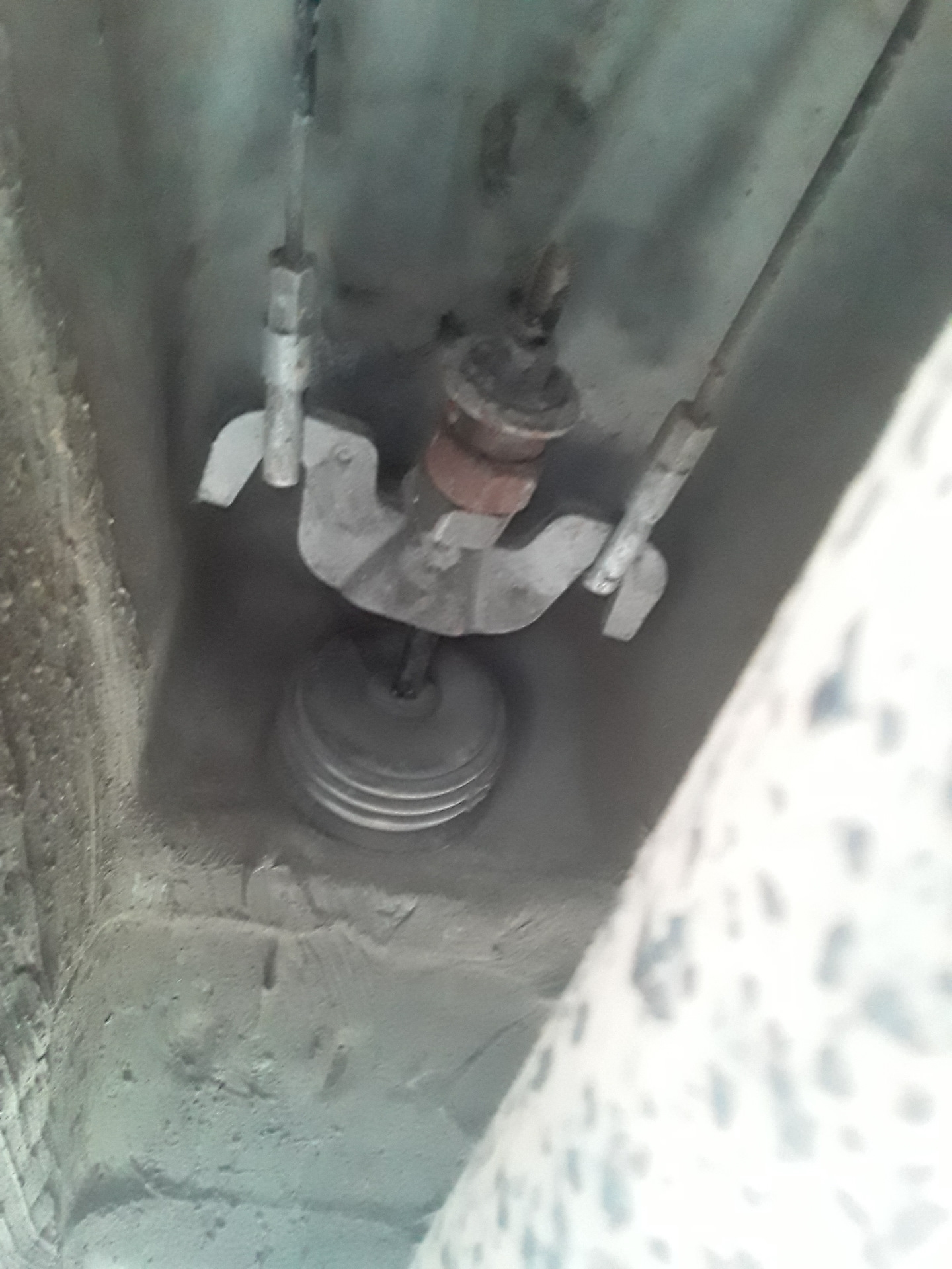 Замена масла и промывка соляркой — Audi 80 (B3), 1,8 л, 1989 года ...