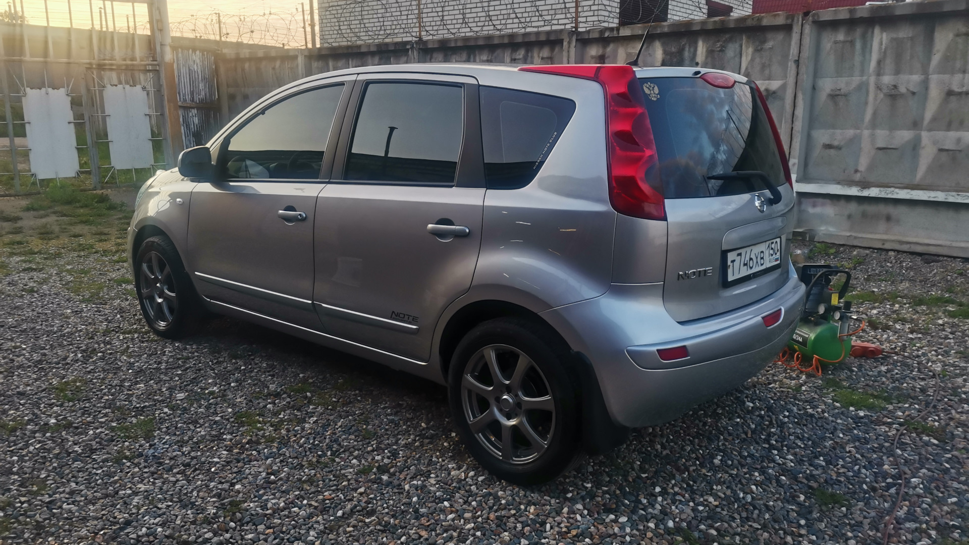 Продажа Nissan Note (1G) 2008 (бензин, МКПП) — с историей обслуживания —  DRIVE2.RU