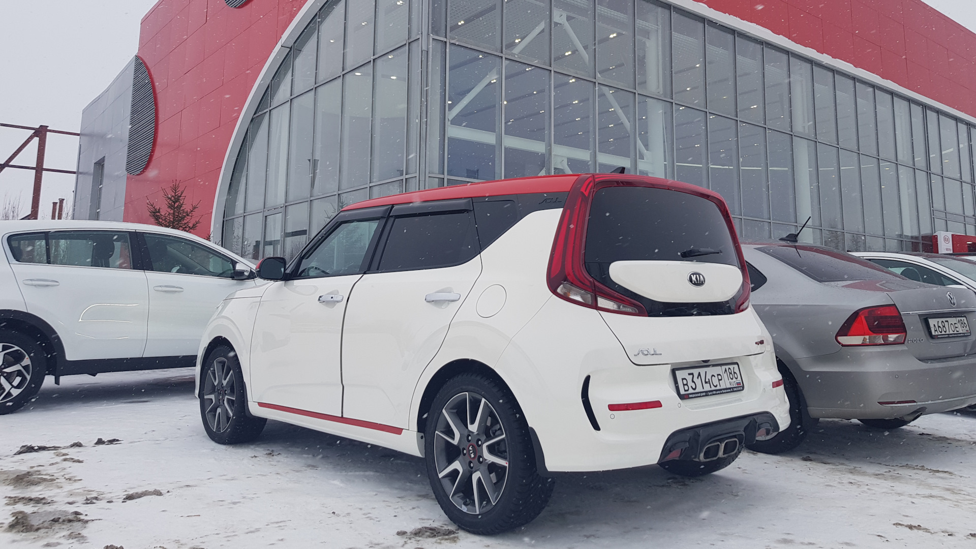 KIA Soul (3G) 1.6 бензиновый 2020 | Красное белое на DRIVE2