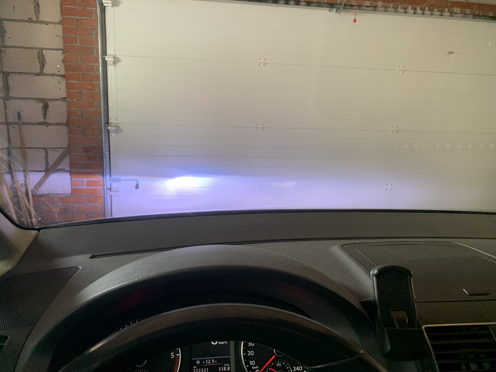 Адаптивный свет — Volkswagen Touran (1G), 2 л, 2012 года | наблюдение ...