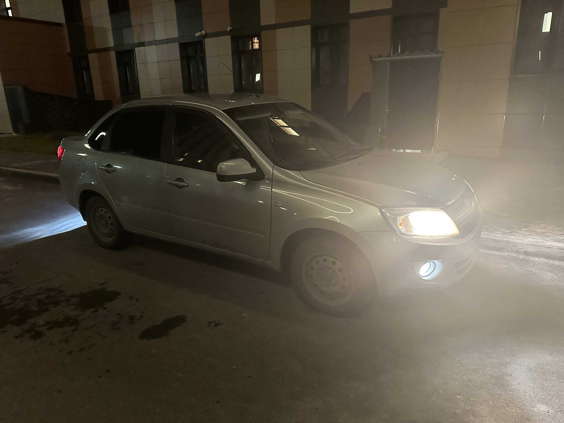 Мелочи после покупки — Lada Гранта, 1,6 л, 2013 года | визит на сервис ...