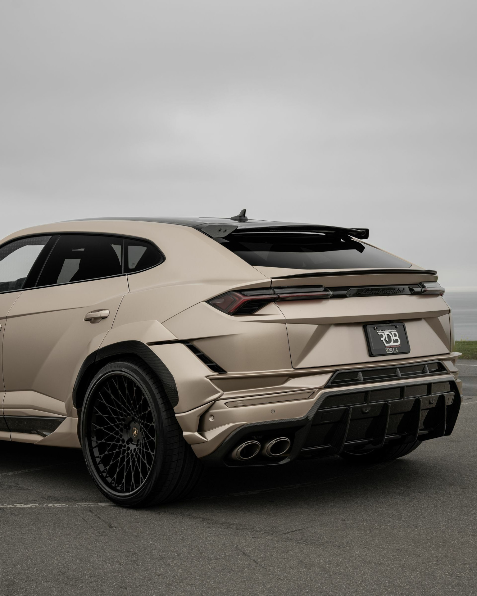 Чертеж lamborghini urus