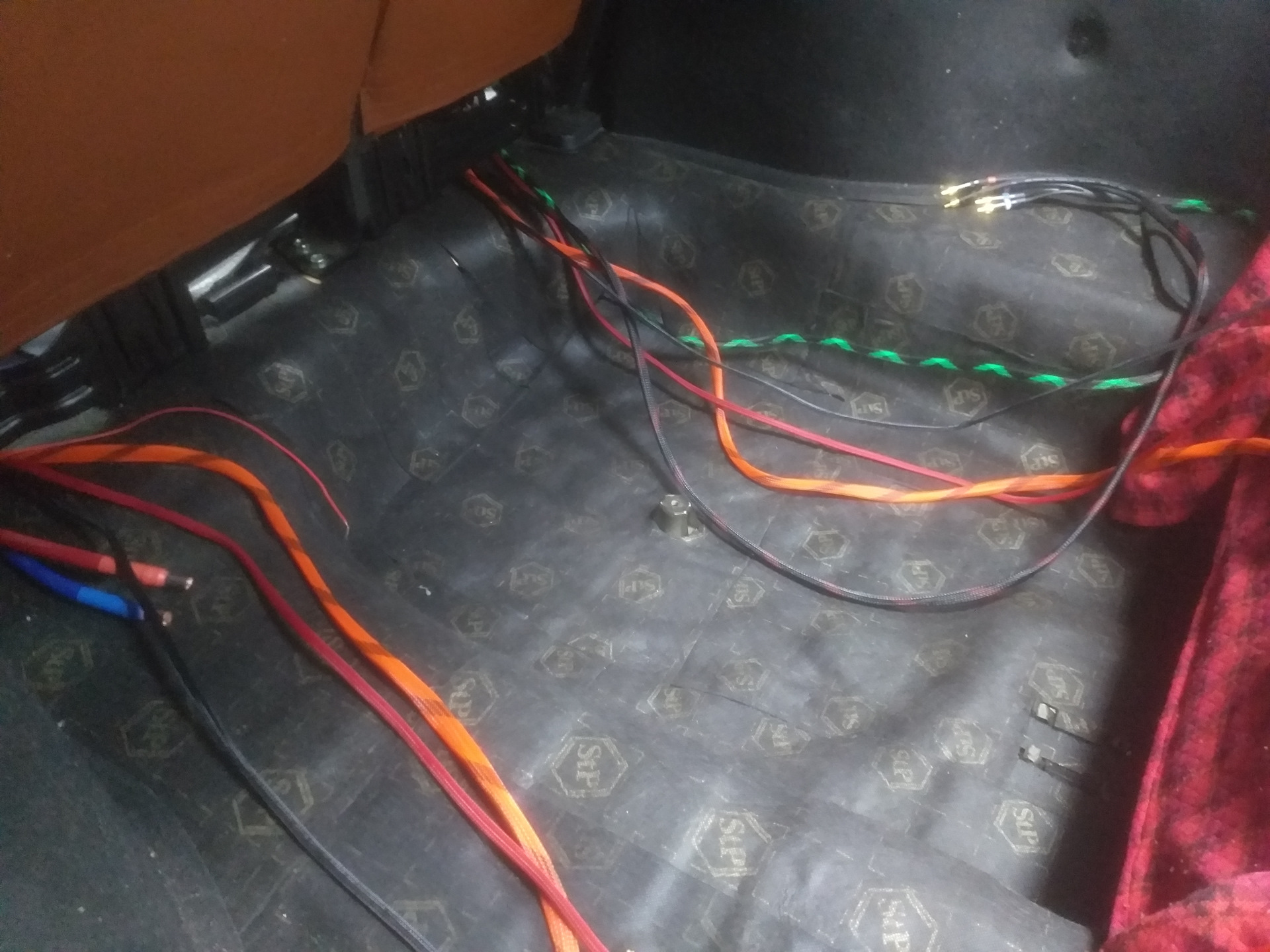 SQ часть 3. Переход на поканальное усиление, переукладка проводки ...