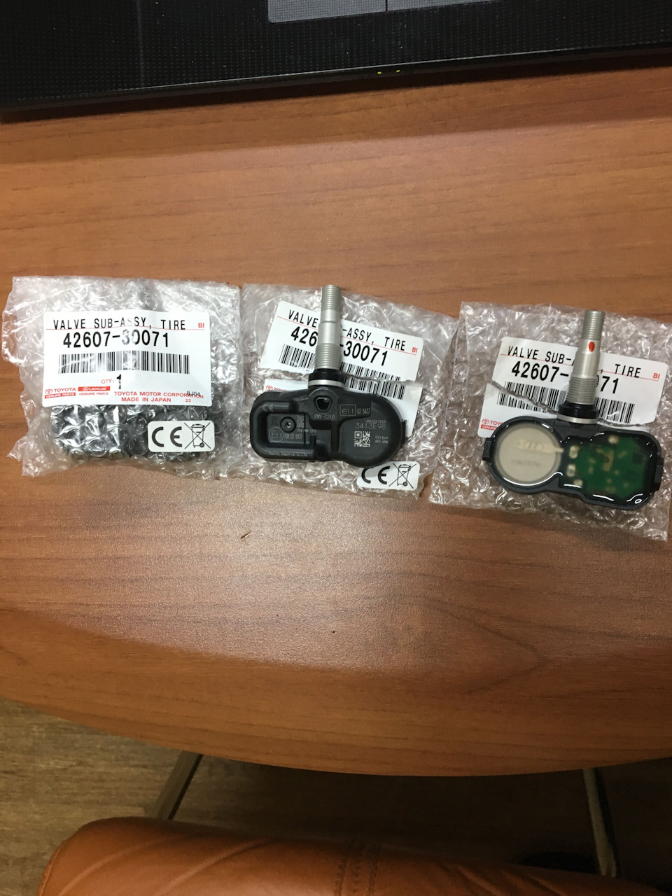 4260730071 Датчик давления в шине (TPMS sensor) TOYOTA LEXUS | Запчасти ...