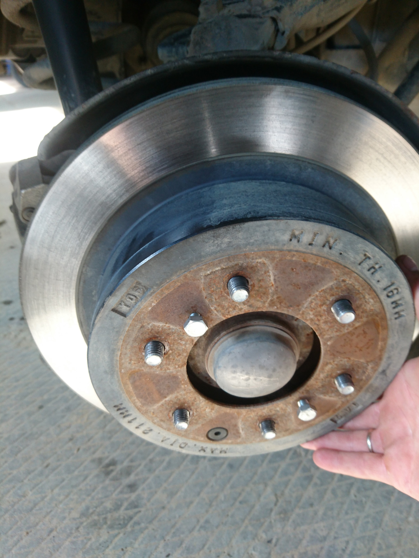 Задние тормозные диски паджеро 4. Тормозной диск паджеро 4 размеры. Тормозные диски паджеро 4 3. Задние тормозные диски паджеро 4. Задние тормозные диски паджеро 4.