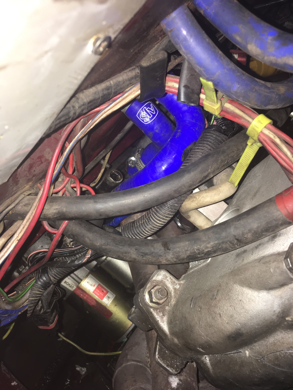 13. Сложно, но натянул их. — Lada 21047