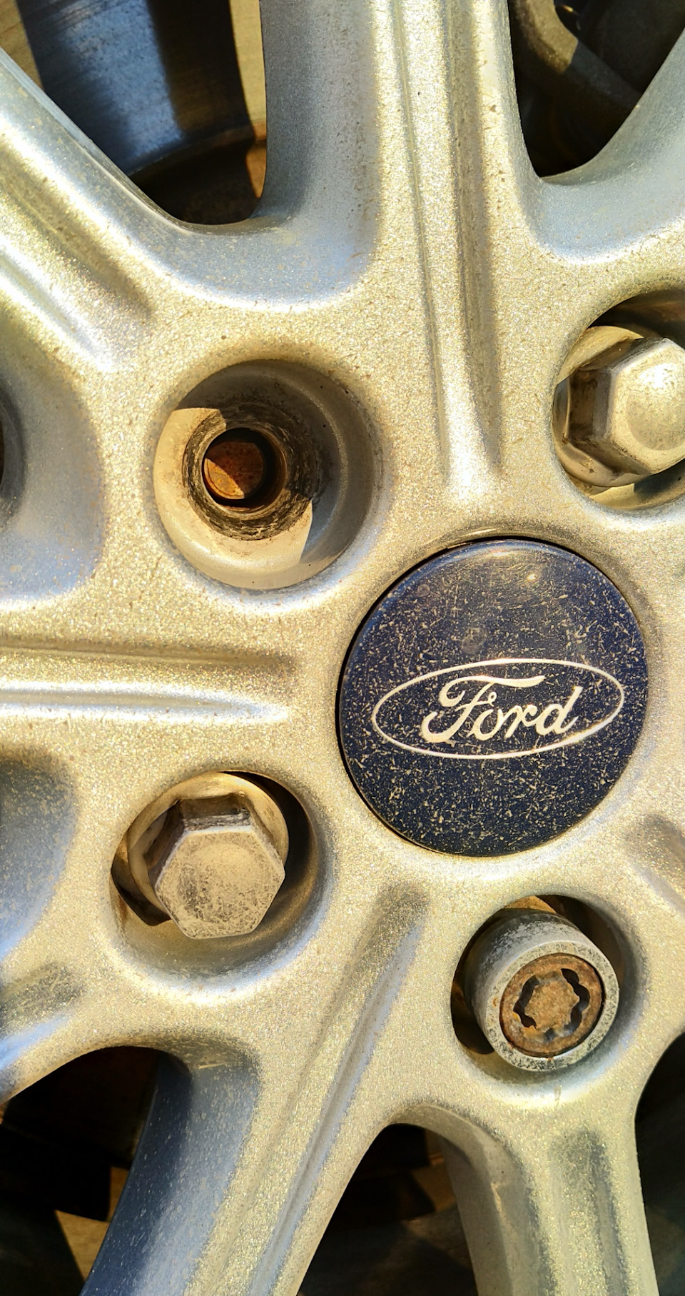 Шпилька ступицы ЗАДНЕГО колеса Ford Mondeo IV рестайлинг — Ford Mondeo ...