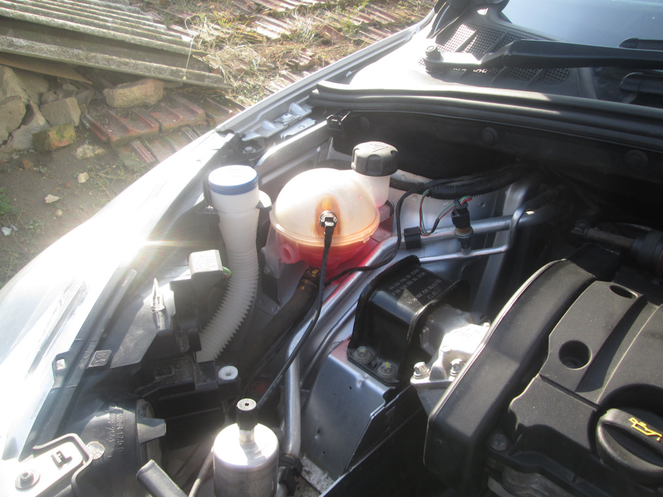 Замена антифриза! — Peugeot 408, 1,6 л, 2012 года | своими руками | DRIVE2