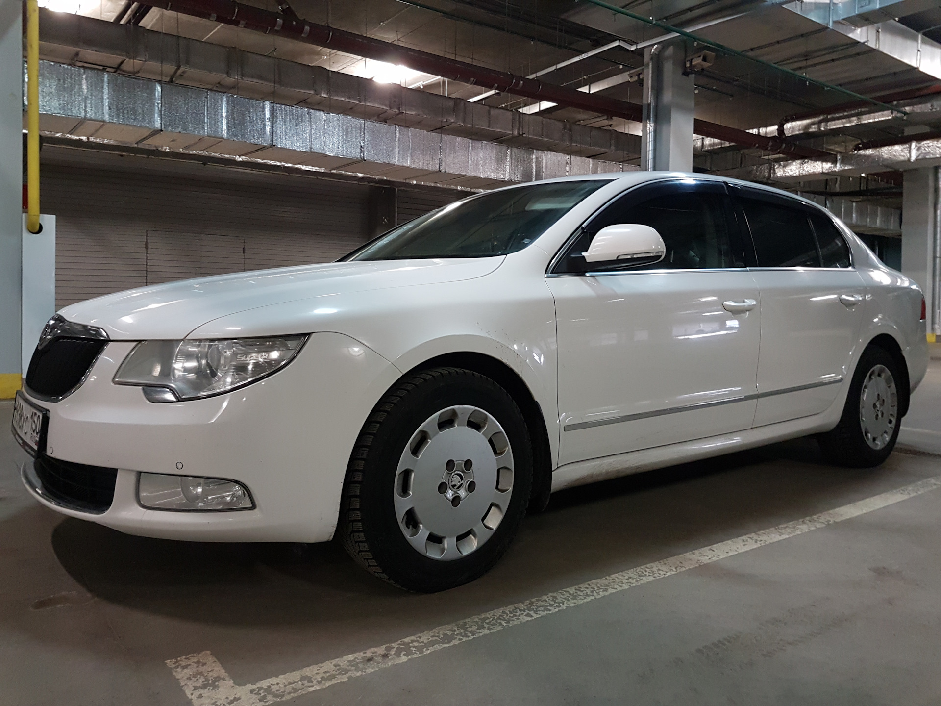 Шкода суперб 2012. Skoda Superb 2012. Шкода Superb 2012. Skoda Superb 2012 led. Шкода Суперб обзор.