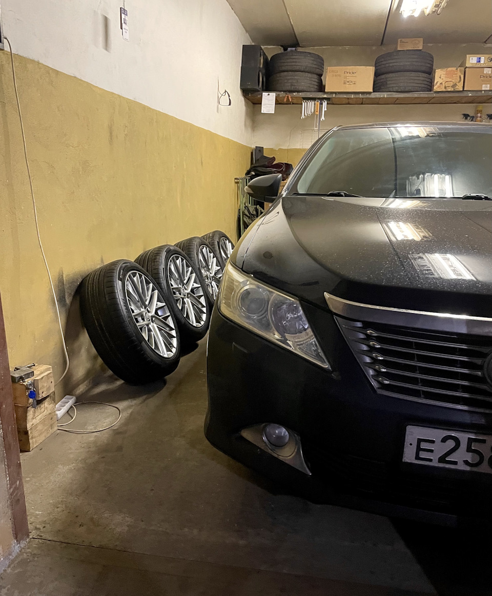 Покупка дисков Lexus ES r18 на лето — Toyota Camry (XV50), 2,5 л, 2012 ...