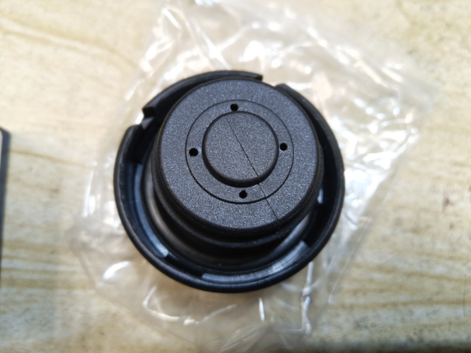 Крышка бензобака с замком OSSCA — Chevrolet Niva (1G), 1,7 л, 2012 года ...