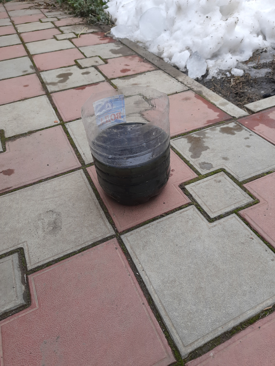 Перламутр есть, мусора, стружки и опилок нет. — Lada Гранта Cross