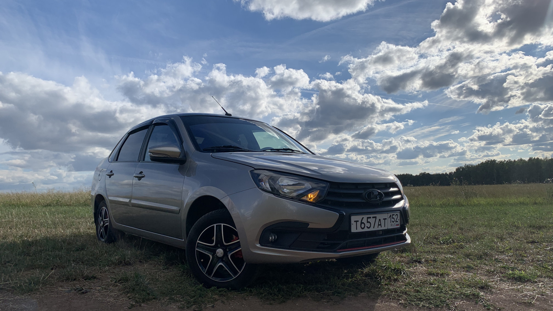 Lada Гранта (2G) FL 1.6 бензиновый 2020 | 🤎Techno-black🖤 на DRIVE2