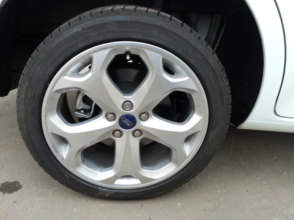 Зимние шины — Kumho I'Zen KW31 — Ford Mondeo IV, 2 л, 2014 года | шины ...
