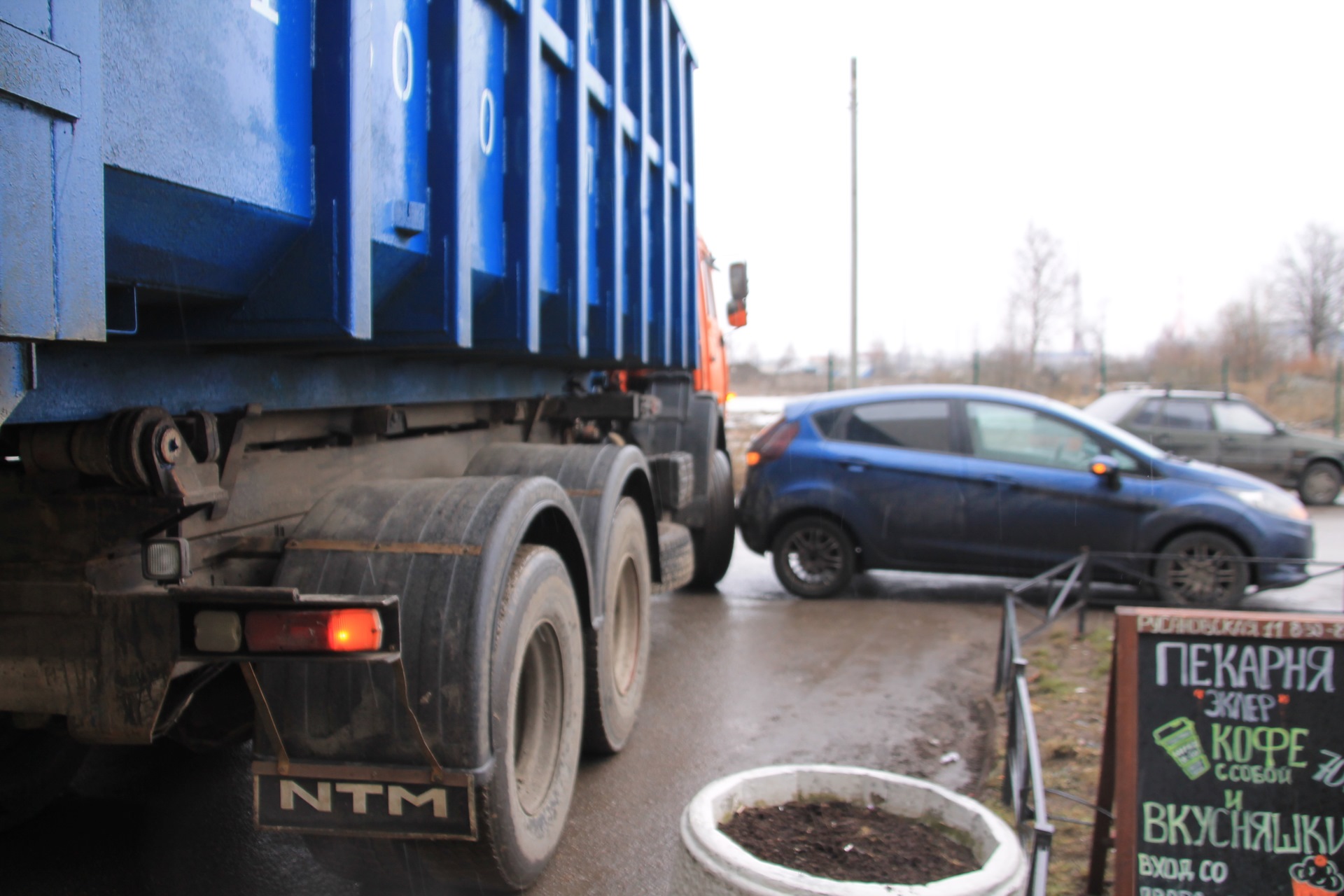 Обидели нас… дали поджопник.(( — Ford Fiesta (Mk VI), 1,4 л, 2010 года |  ДТП | DRIVE2