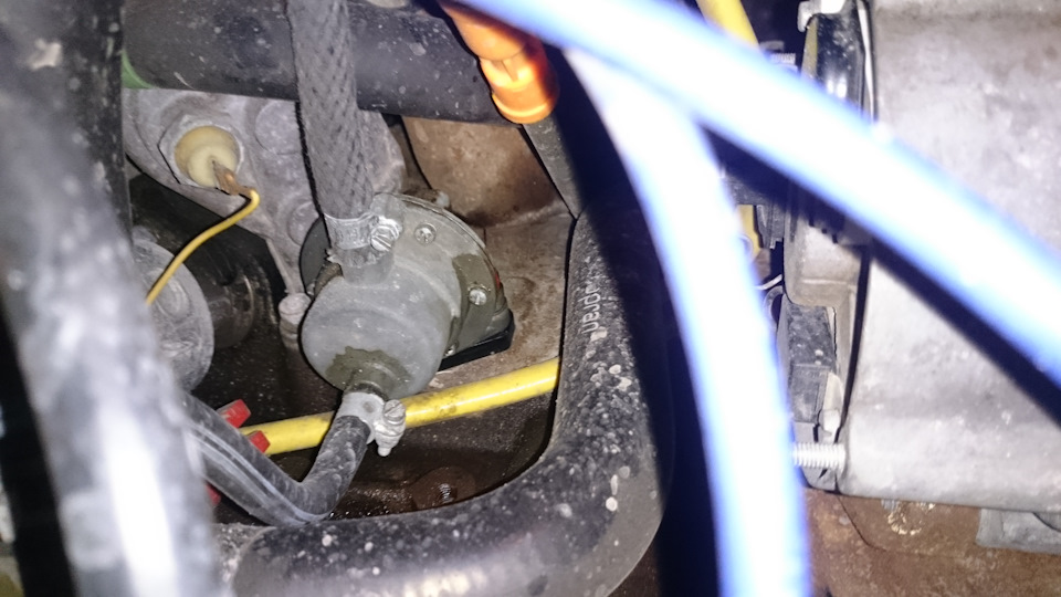 течет ручей) Бензонасос и прокладка клапанной крышки) — Volkswagen ...