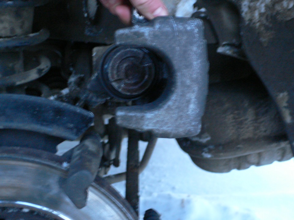 Замена тормозных колодок зад. Как? — Volkswagen Passat B5, 2,8 л, 2001 ...