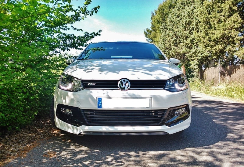 VW Polo sedan r line