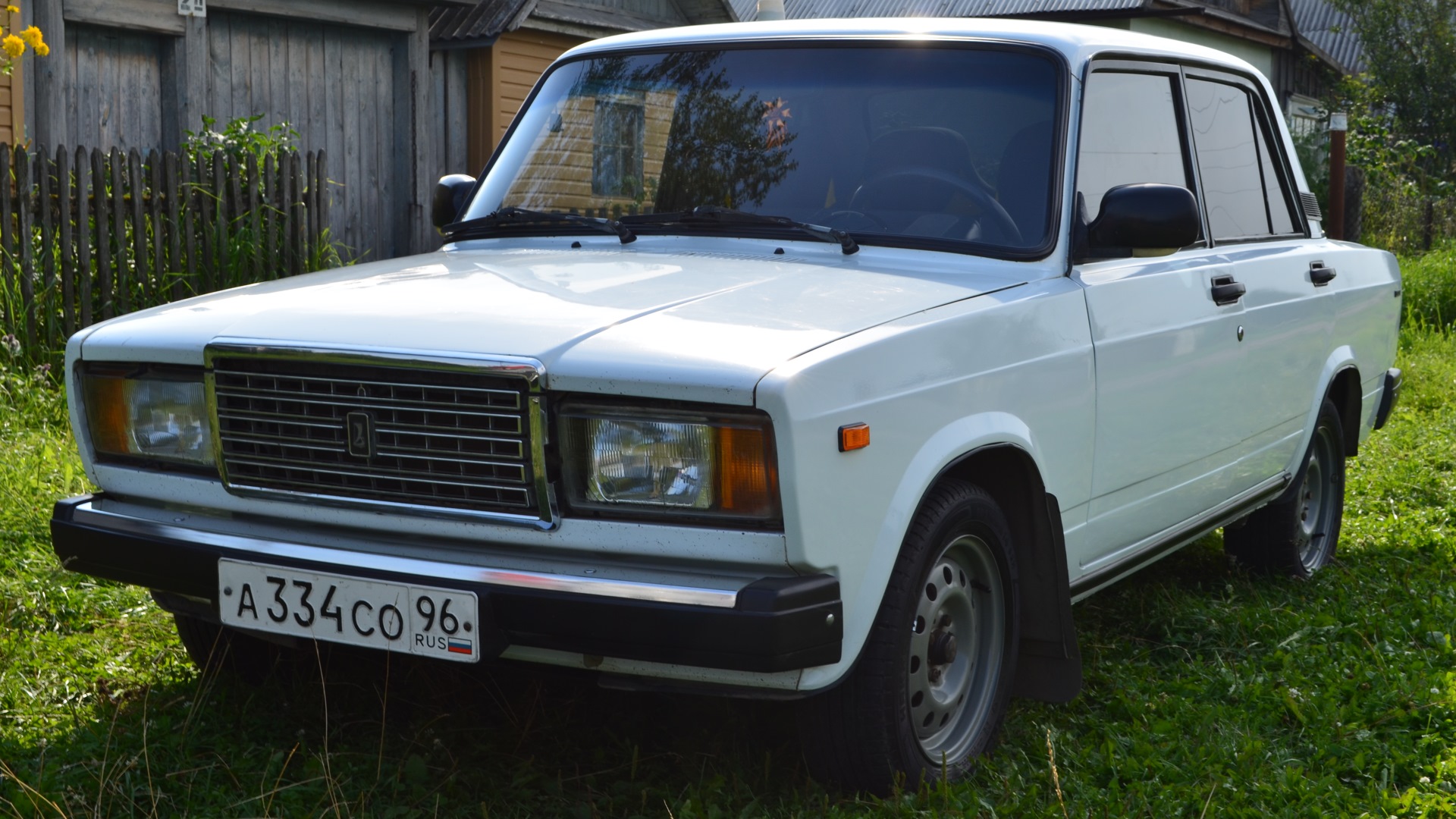 Lada 2107 1.6 бензиновый 2002 | 