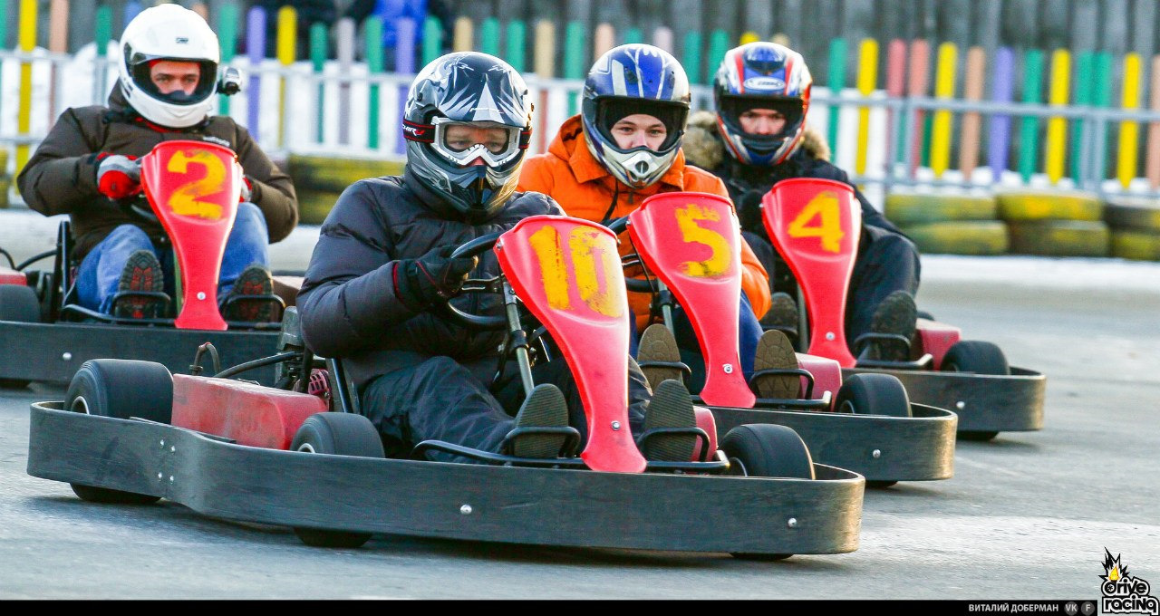 Картинг kart start. Картинг на халтурина екатеринбург. картинг в екатеринбурге трц карнавал. картинг старт. картинги в екб kart start.