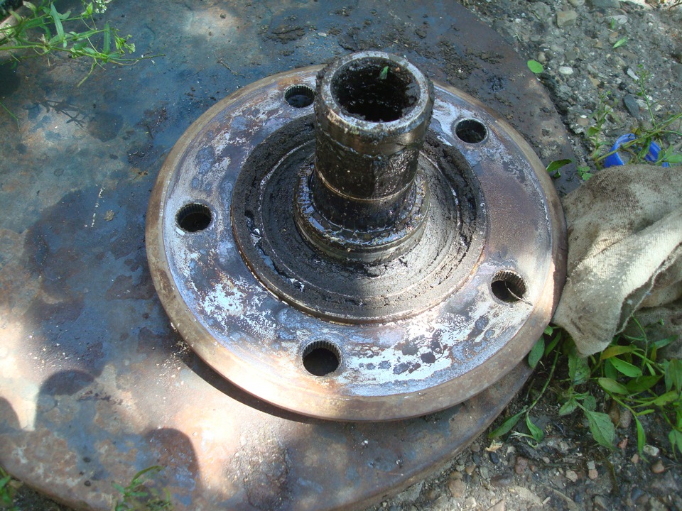 кулаки с нерегулируемыми подшипниками — Lada 4x4 3D, 1,8 л, 2002 года ...