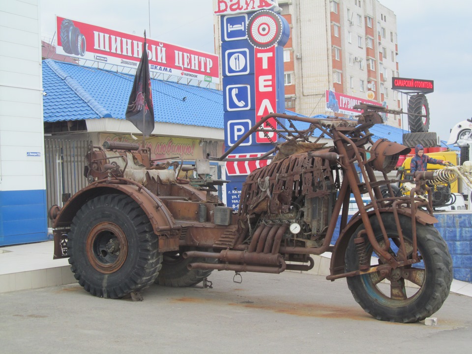 Этот мотоцикл как будто сошёл с экрана фильма — Hyundai i40