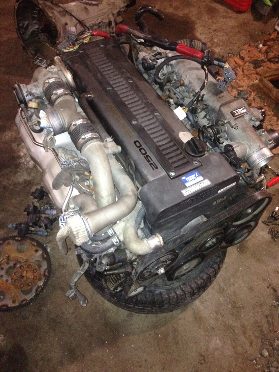 Проводка 1jz gte tt. Не едет 1jz. Mark 2 1jz gte. Теплообменник 1jz gte vvti. 1jz gte в разборе.