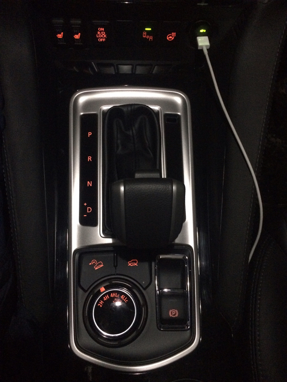 Фото в бортжурнале Mitsubishi Pajero Sport (3G)