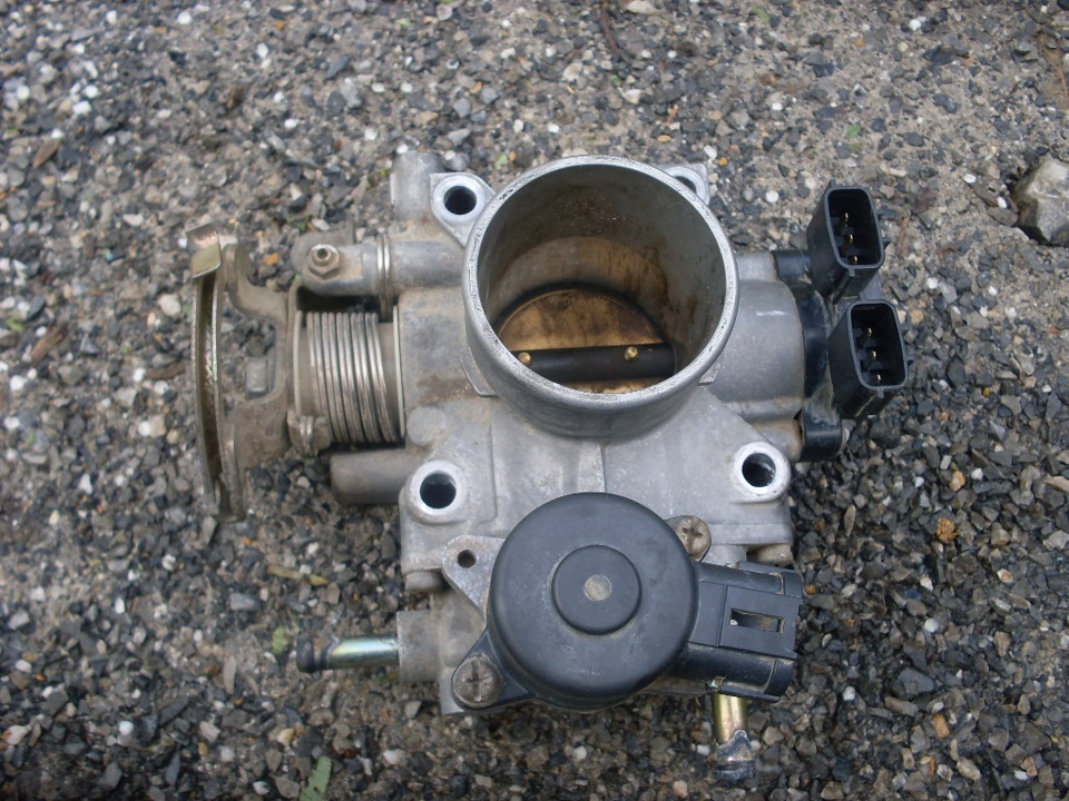 Нужен совет. Обучается ли сама дроссельная заслонка в течении ...