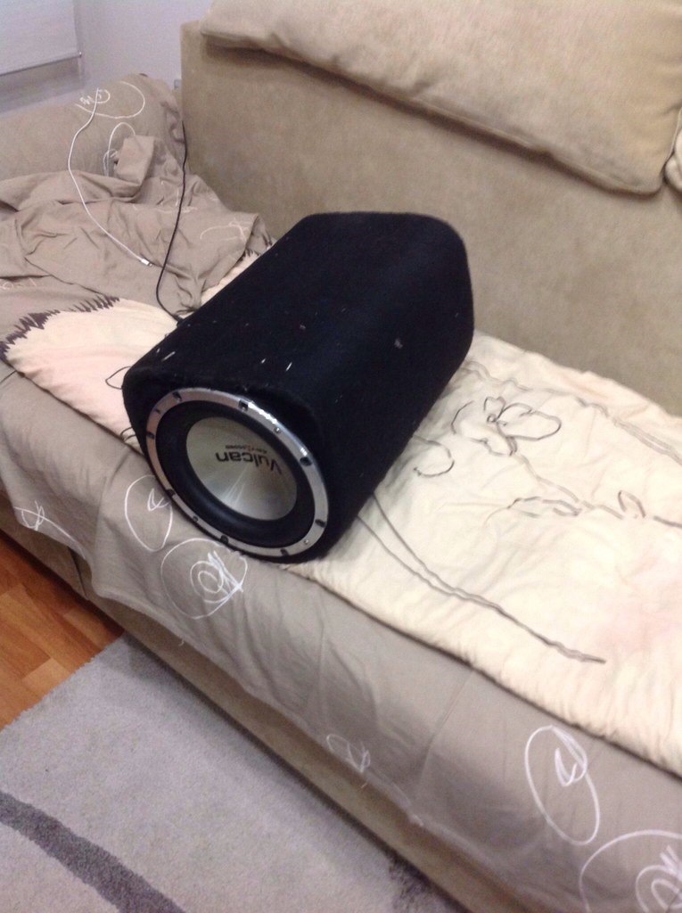 Решил установить саб — Lada 2114, 1,5 л, 2005 года | своими руками | DRIVE2