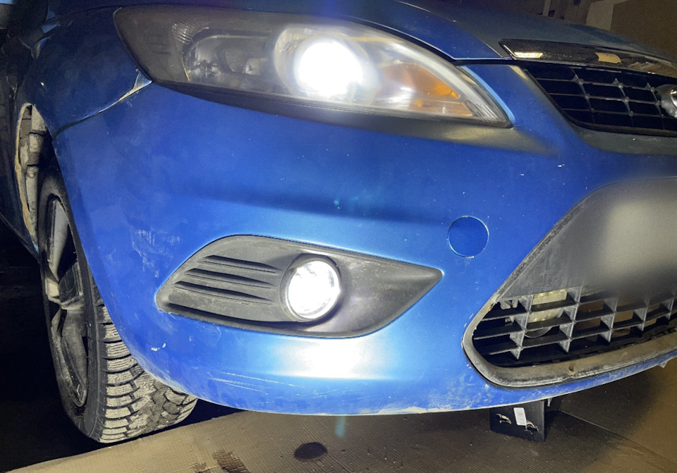Туманки — Ford Focus II Hatchback, 2 л, 2008 года | тюнинг | DRIVE2