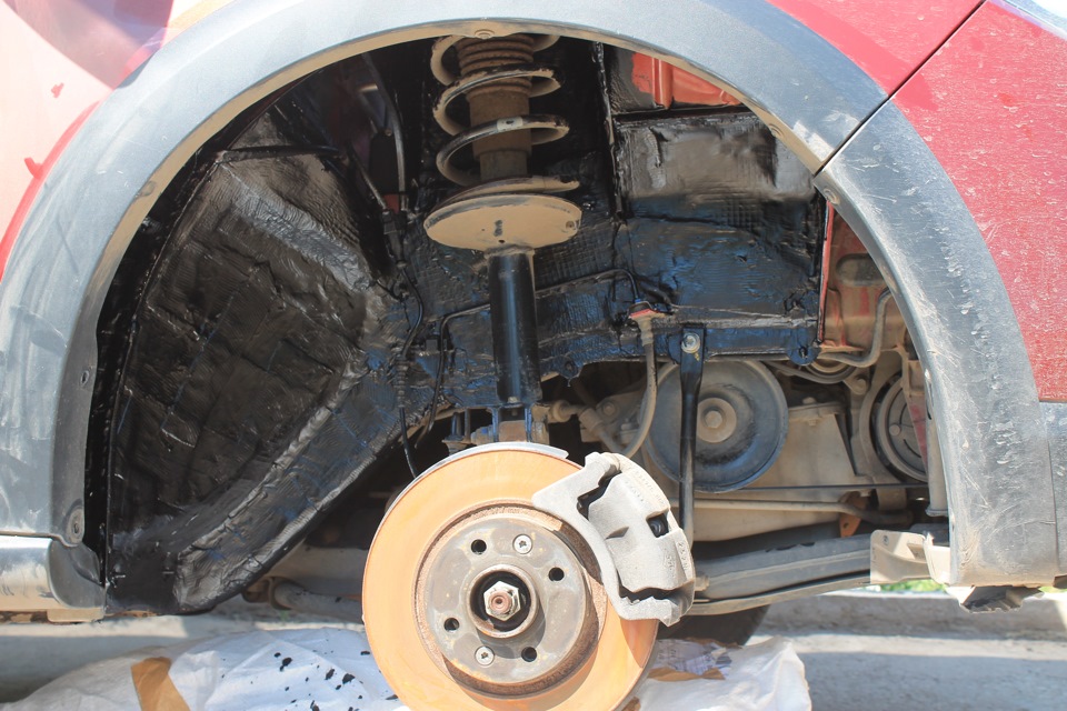 Антикор + шумка арок снаружи — Renault Sandero Stepway (1G), 1,6 л ...