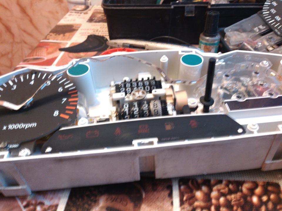 Переделка подсветки приборной панели — KIA Sportage (1G), 2 л, 1995 ...