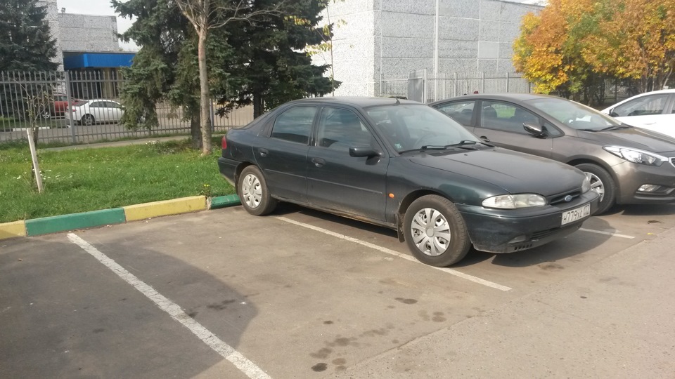 Выработка на стабилизаторах поперечной устойчивости — Ford Mondeo I, 1 ...