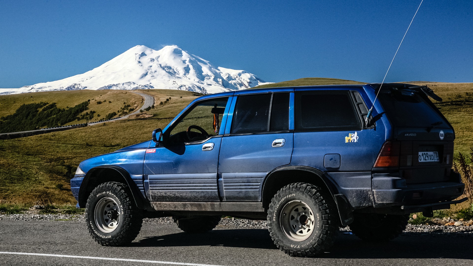 Саньенг муссо. ССАНГЙОНГ Муссо. SSANGYONG Musso 1995. Санг Йонг Муссо 1995. Муссоссо 1995 2.9 лифтованный.