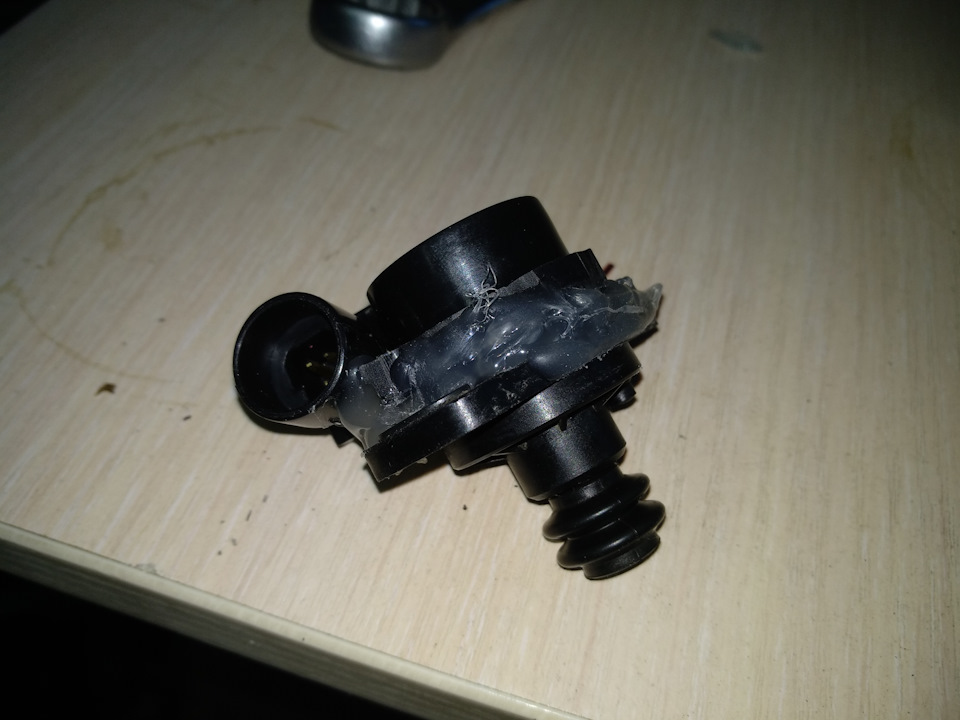 f08712ds 960 датчик тпс за что отвечает