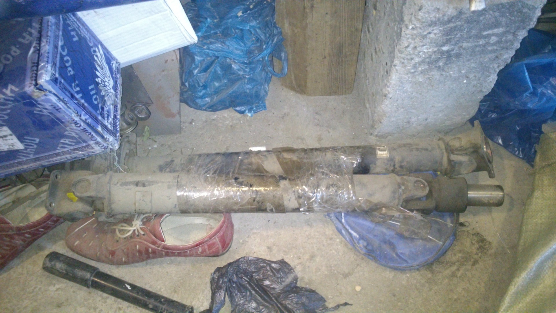 в продаже маленький гаражик ништяков — Nissan Skyline (R33 Series 2), 2 ...