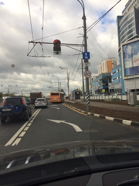 Можно ли ехать такси по автобусной полосе если весит кирпич