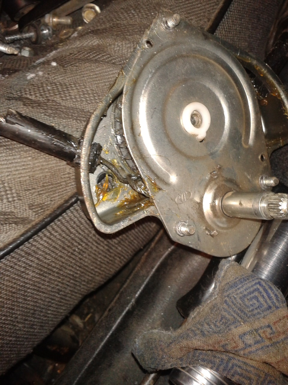 Сломался стеклоподъемник — Lada 21093, 1,5 л, 2002 года | своими руками ...