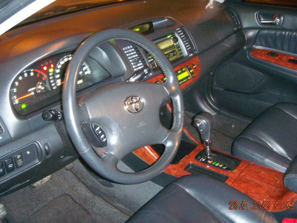       Toyota Camry 24 2004 