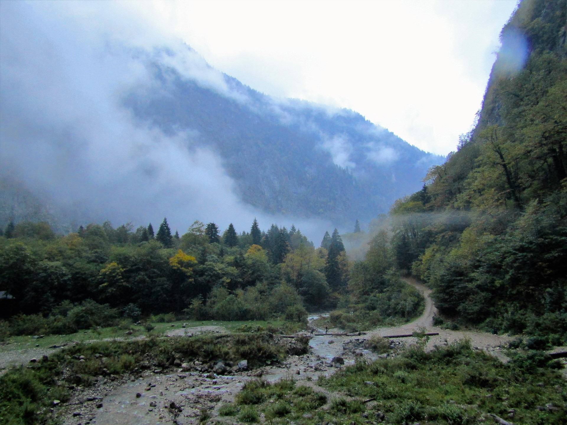 Перевал Пыв в октябре Абхазия