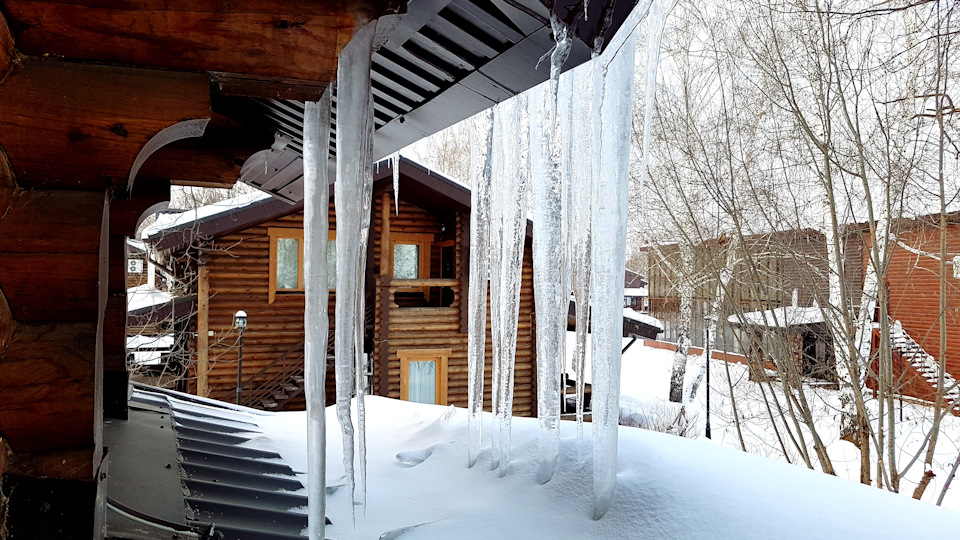 А у нас пока зима… вид из окна — Audi Q5 (1G)