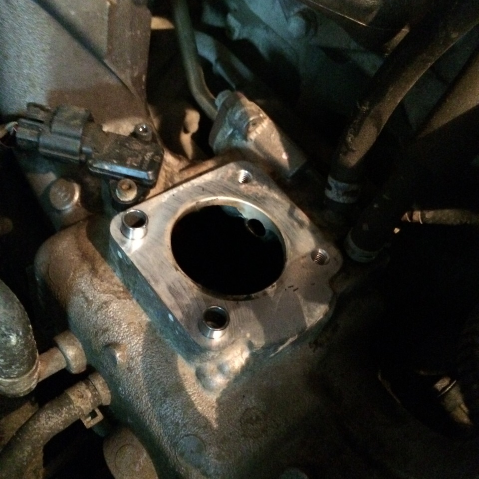 Снятие дроссельной заслонки — Suzuki Grand Vitara (2G), 1,6 л, 2009 ...