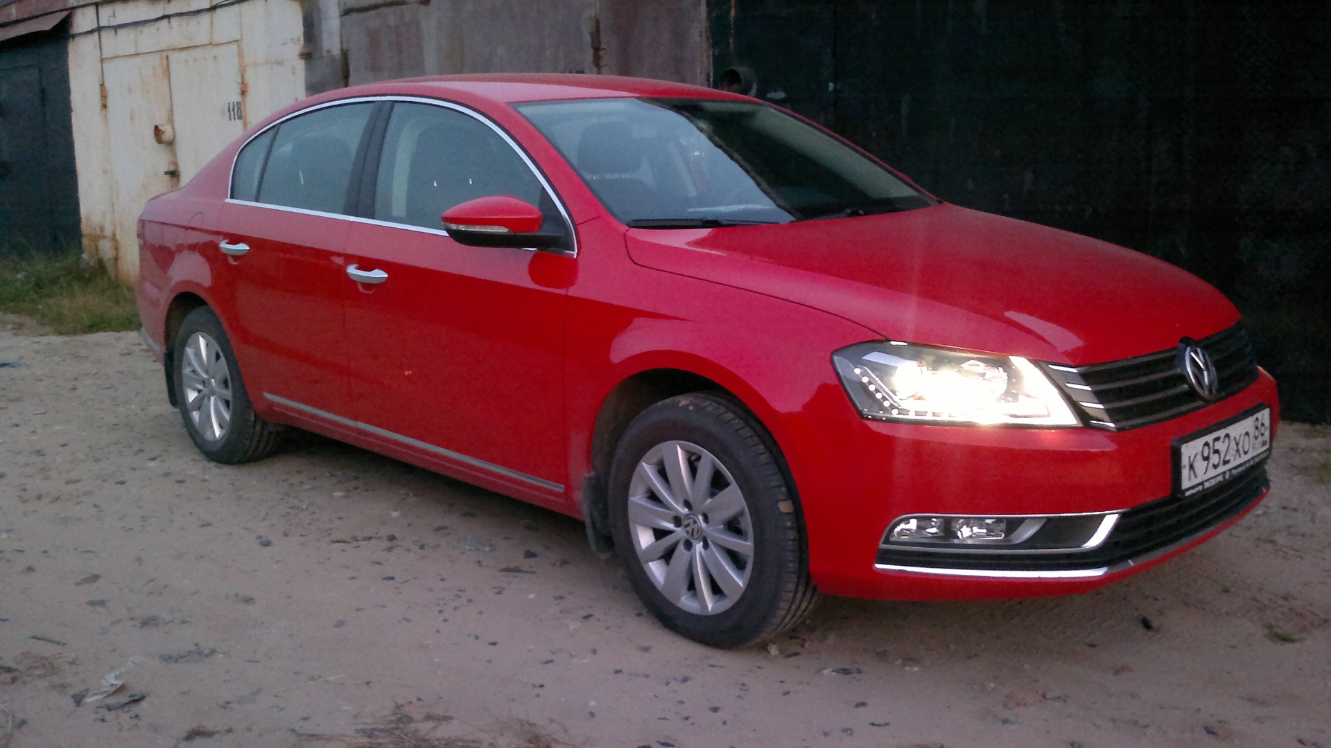 Volkswagen Passat B7 1.8 бензиновый 2012 | Красный Торнадо на DRIVE2