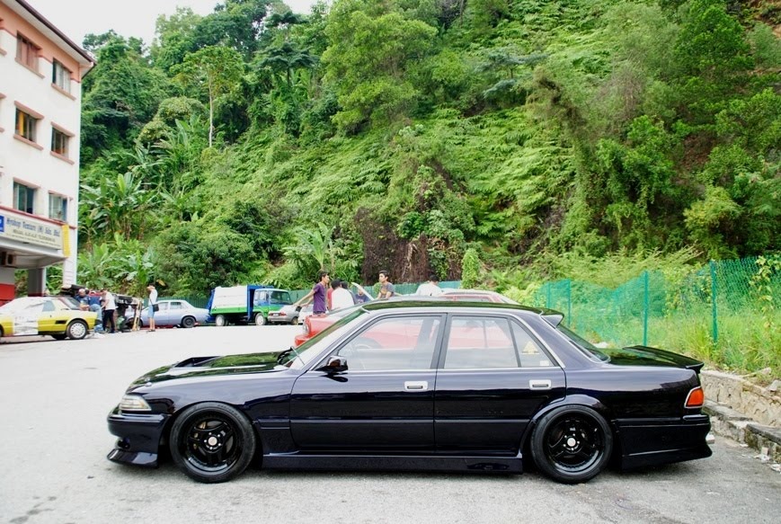 Спойлер на Toyota Mark II jzx81