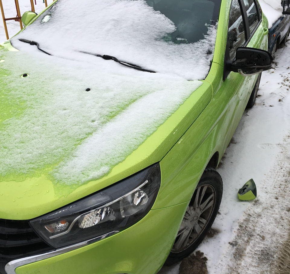 Боковое зеркало капут — Lada Vesta, 1,6 л, 2016 года | другое | DRIVE2